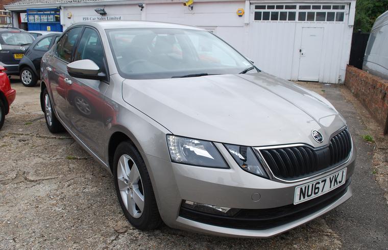 Skoda Octavia Petrol 1.4 TSI Automatic 5 Door 2018